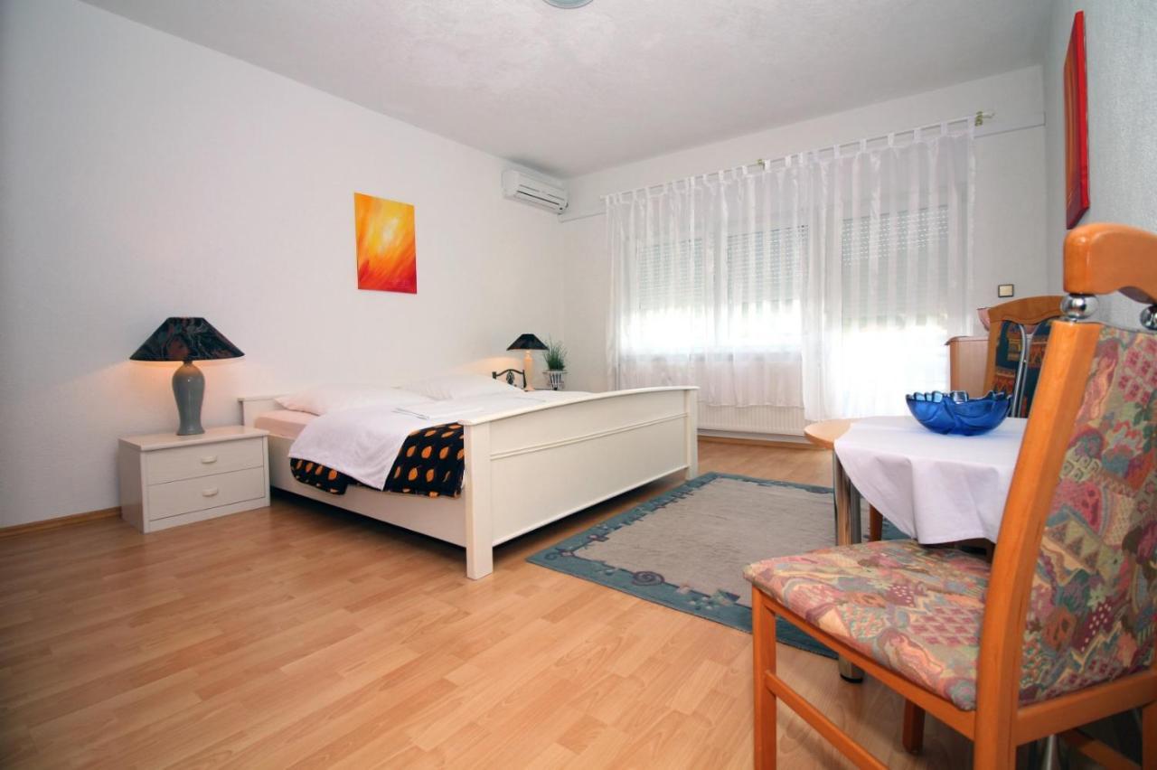Apartment Masa Tisno Exteriör bild