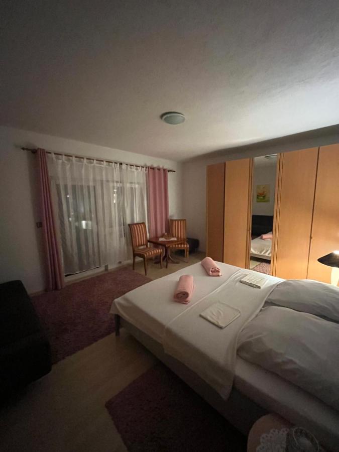 Apartment Masa Tisno Exteriör bild